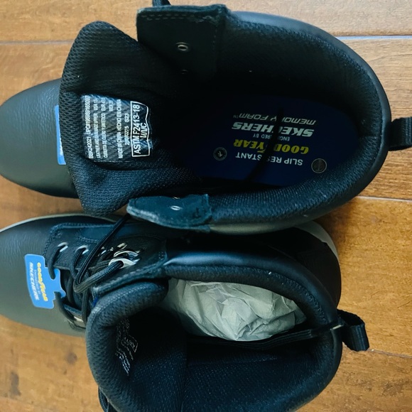 GOOD YEAR.
ENGINEERED BY
SKECHERS size 13 BLACK NEW WORK BOOTS - Picture 9 of 11